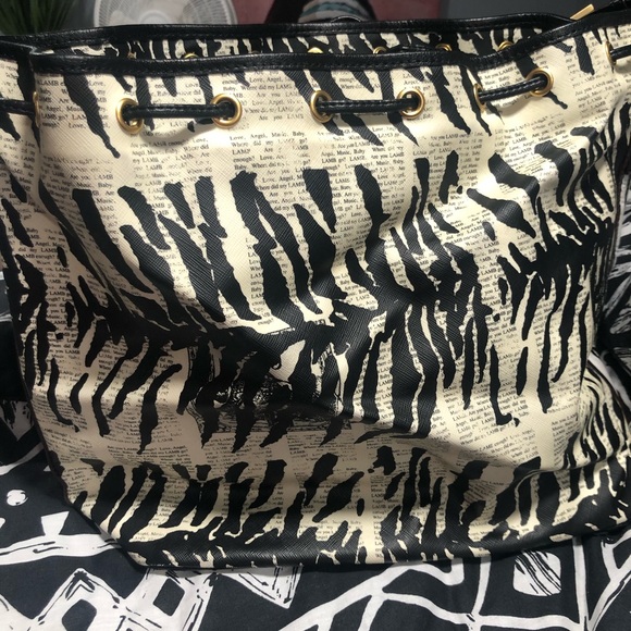 L.A.M.B Bucket Bag - Picture 5 of 8